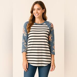 Tickled Teal Women’s Medium Floral Sleeve Striped Raglan Top 3/4 Sleeve